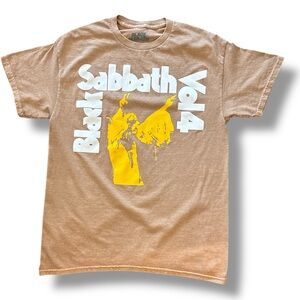Black Sabbath Light Brown Vol.4 Crewneck Short Sleeve Band Tee Size Medium